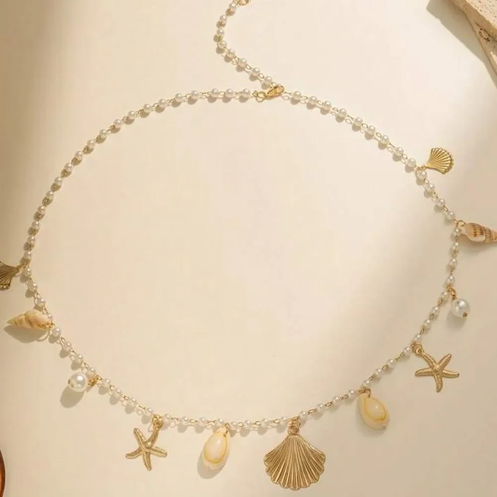 Gold and White Shell Charm belt M554